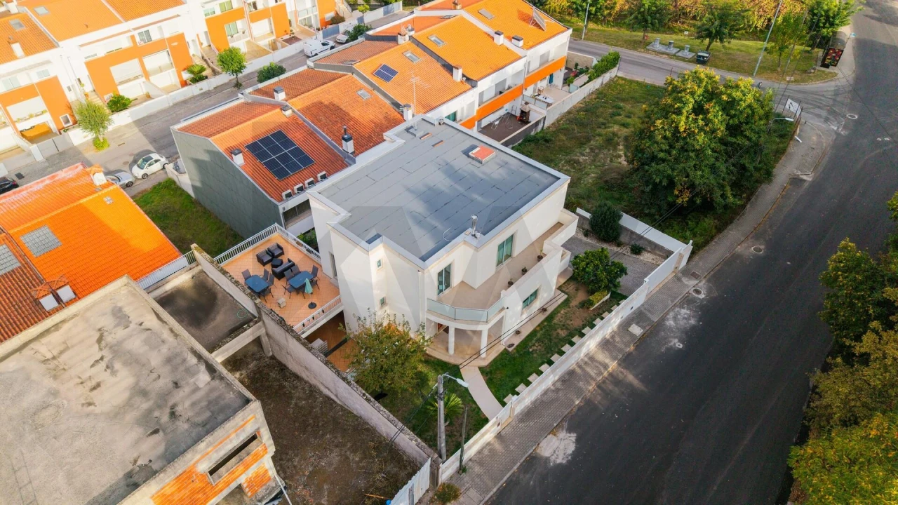 Moradia T4 para Venda em Este (São Pedro e São Mamede) Foto 5
