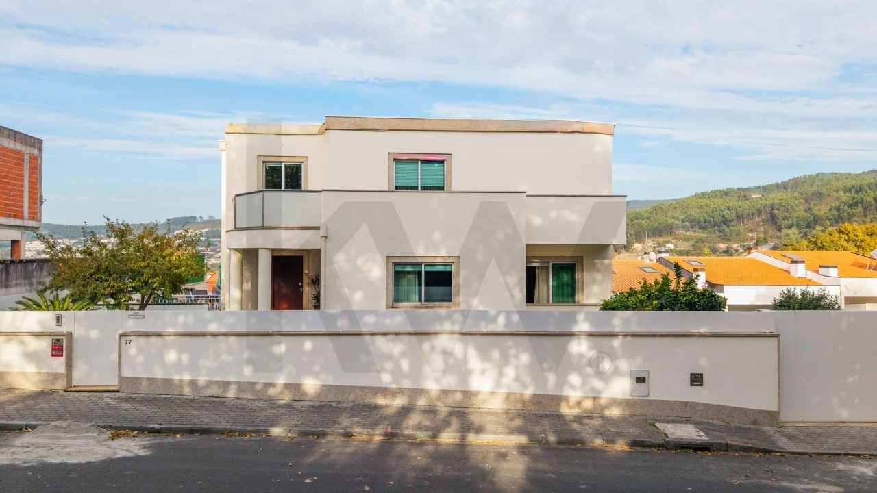 Moradia T4 para Venda em Este (São Pedro e São Mamede) Foto 2
