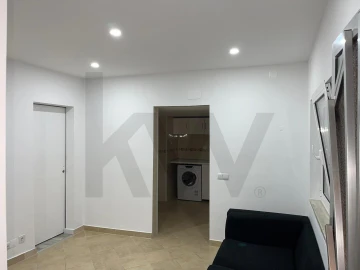 Moradia T4 para Venda em Charneca de Caparica e Sobreda