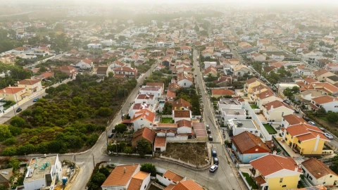 Moradia T4 para Venda em Charneca de Caparica e Sobreda