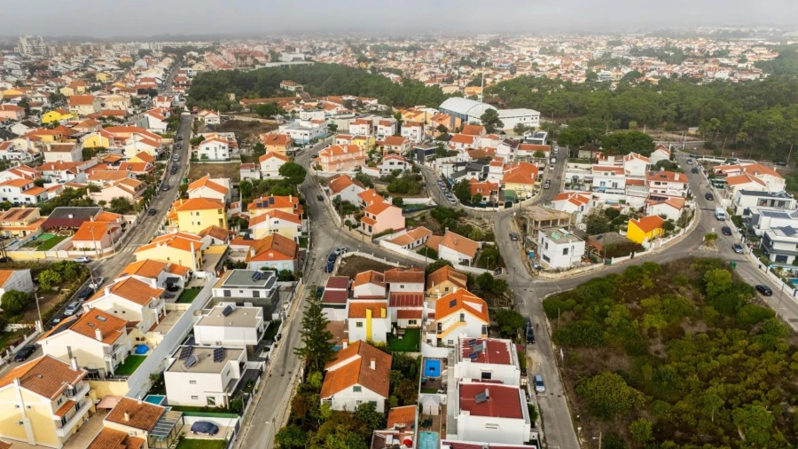 Moradia T4 para Venda em Charneca de Caparica e Sobreda Foto 30