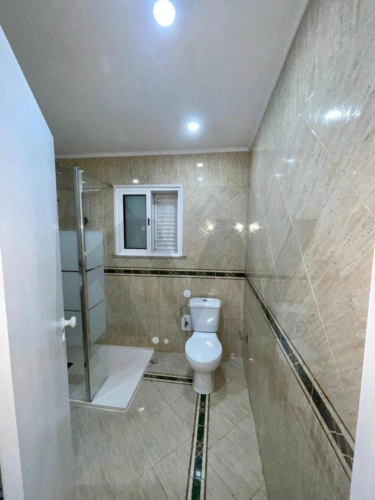 Moradia T4 para Venda em Charneca de Caparica e Sobreda Foto 11