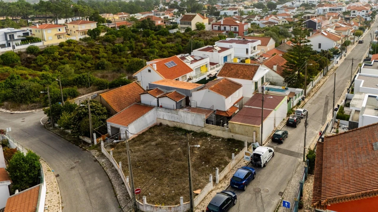 Moradia T4 para Venda em Charneca de Caparica e Sobreda Foto 2