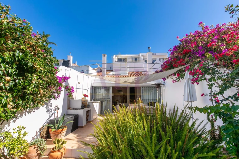 Moradia T2 para Venda em Lagos (São Sebastião e Santa Maria) Foto 26