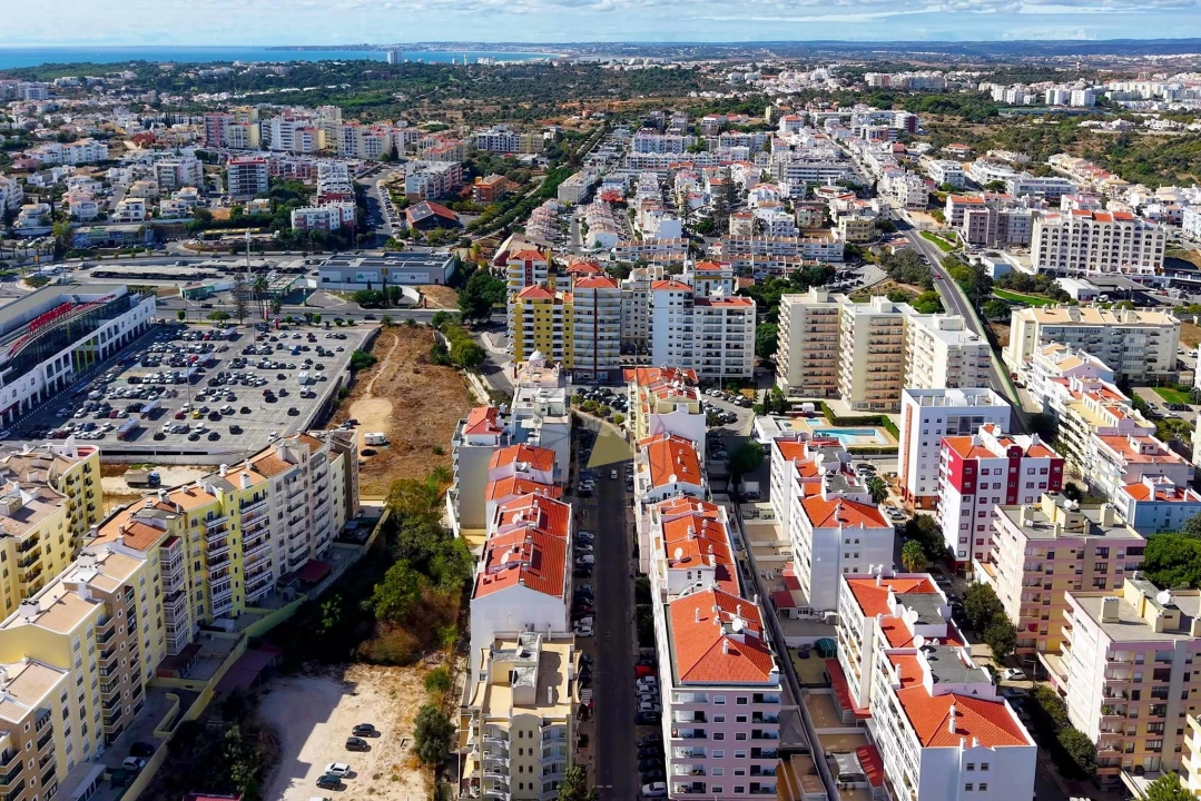 Apartamento T3 para Arrendamento em Portimão Foto 40