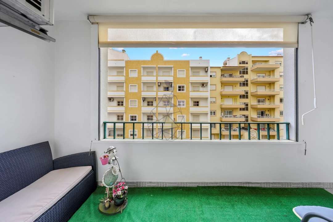 Apartamento T3 para Arrendamento em Portimão Foto 14
