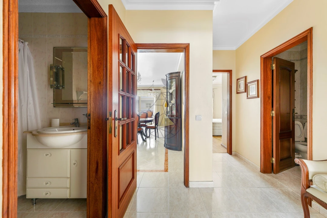 Apartamento T3 para Arrendamento em Portimão Foto 34