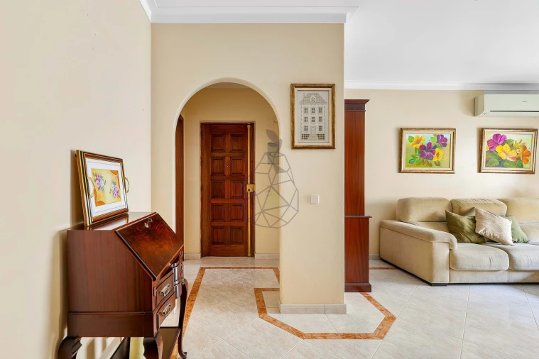 Apartamento T3 para Arrendamento em Portimão Foto 36