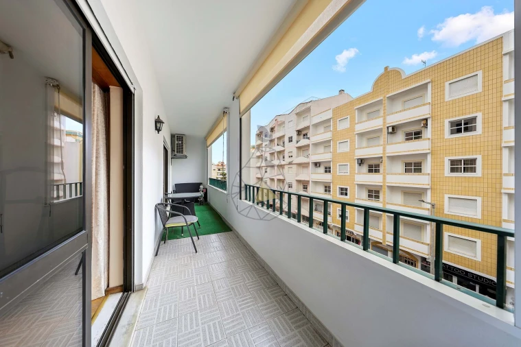 Apartamento T3 para Arrendamento em Portimão Foto 29