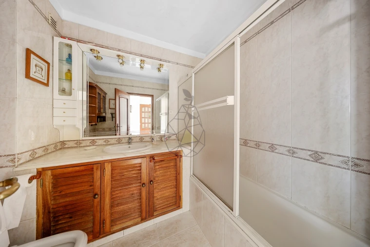 Apartamento T3 para Arrendamento em Portimão Foto 33