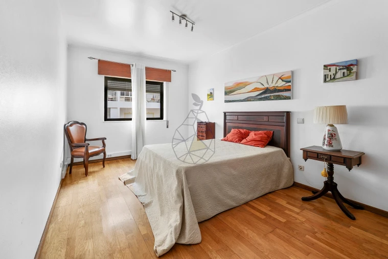 Apartamento T3 para Arrendamento em Portimão Foto 20