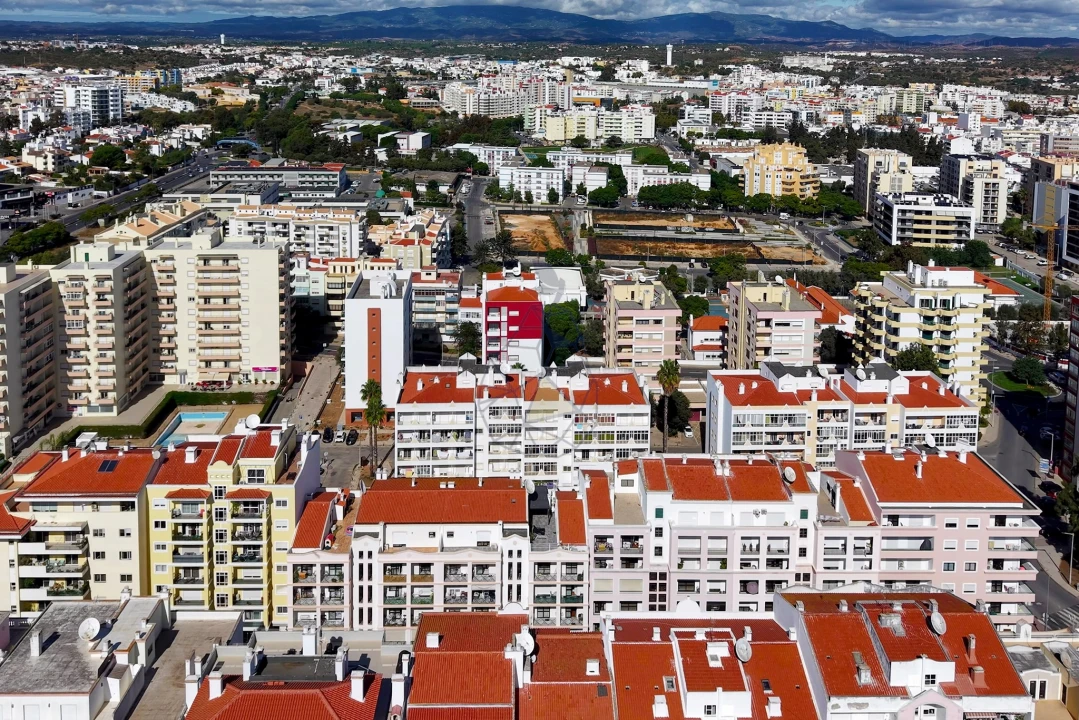 Apartamento T3 para Arrendamento em Portimão Foto 45