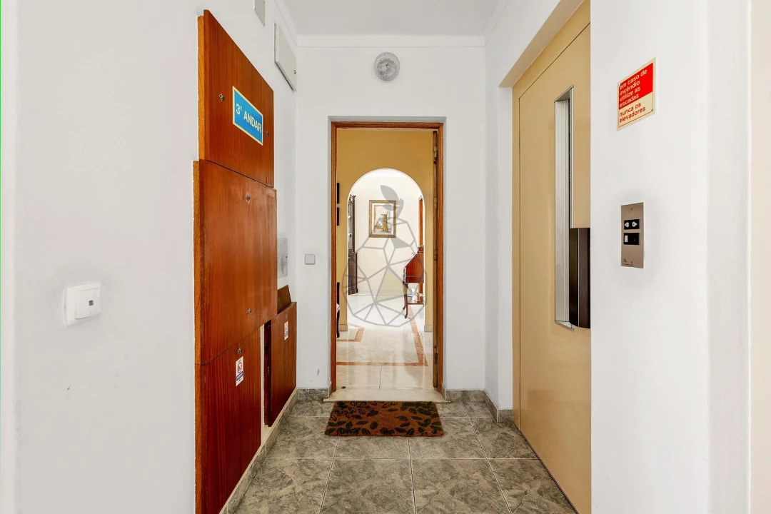 Apartamento T3 para Arrendamento em Portimão Foto 39