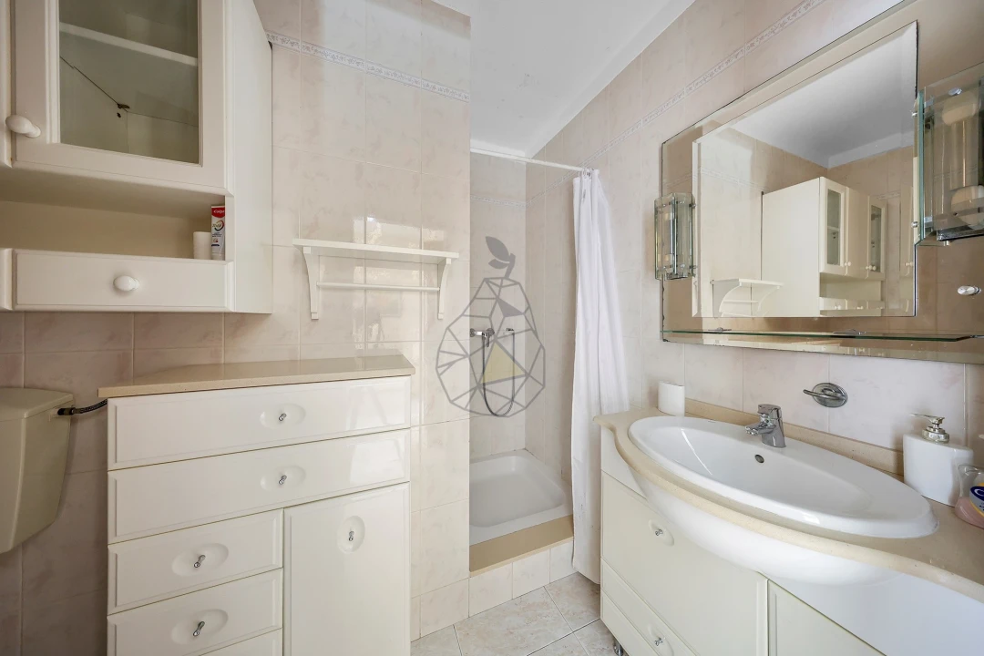 Apartamento T3 para Arrendamento em Portimão Foto 18