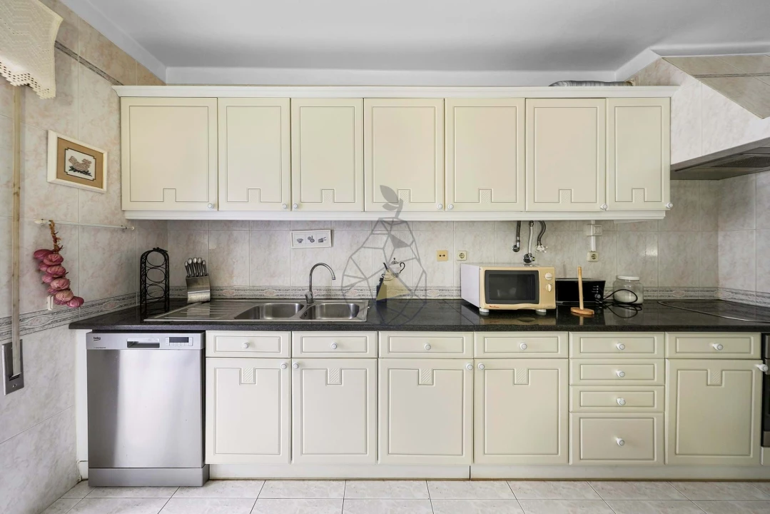 Apartamento T3 para Arrendamento em Portimão Foto 6