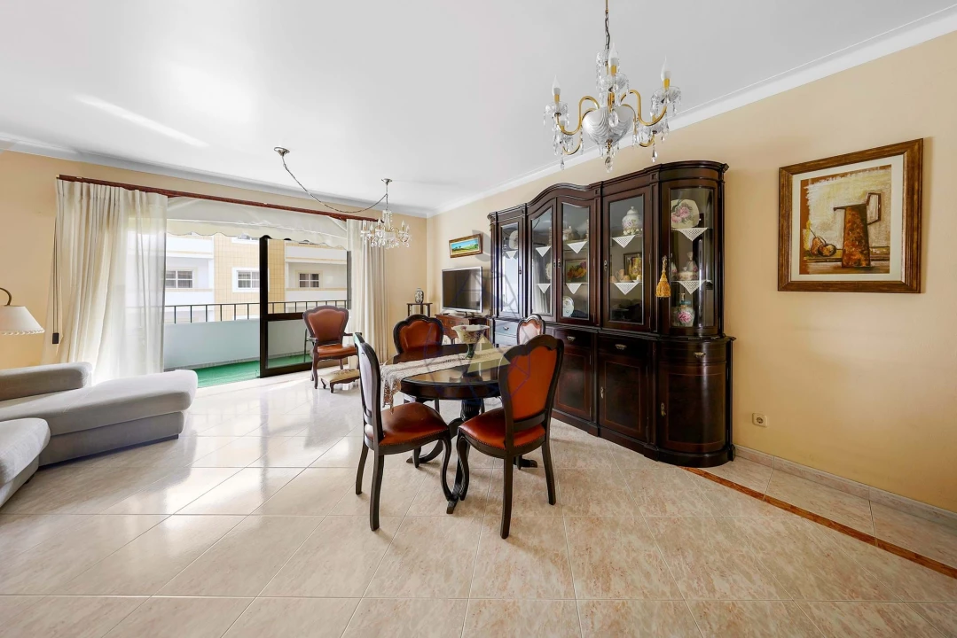 Apartamento T3 para Arrendamento em Portimão Foto 3