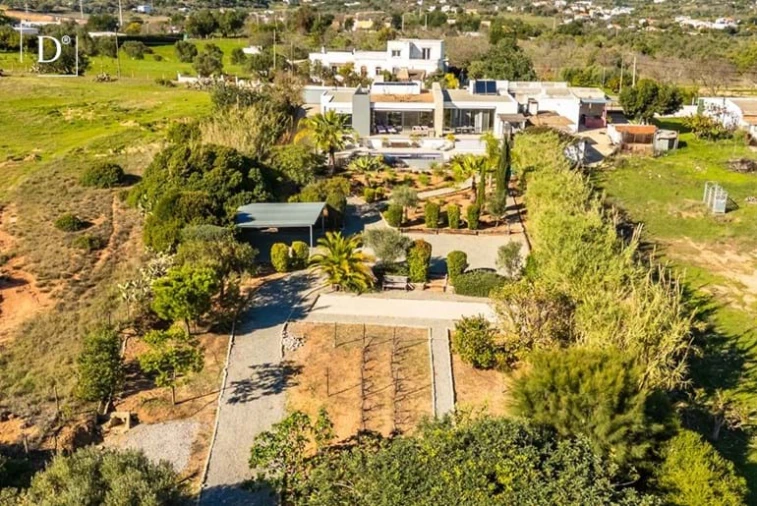 Moradia T4 para Venda em Olhão Foto 28