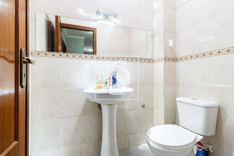 Apartamento T3 para Venda em Grijo Foto 14