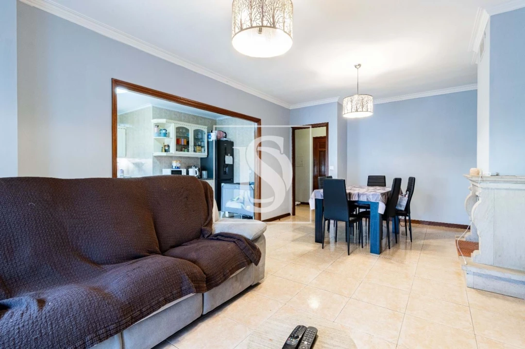 Apartamento T3 para Venda em Grijo Foto 19