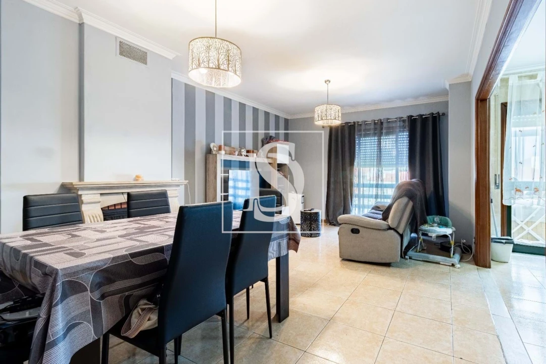 Apartamento T3 para Venda em Grijo Foto 13