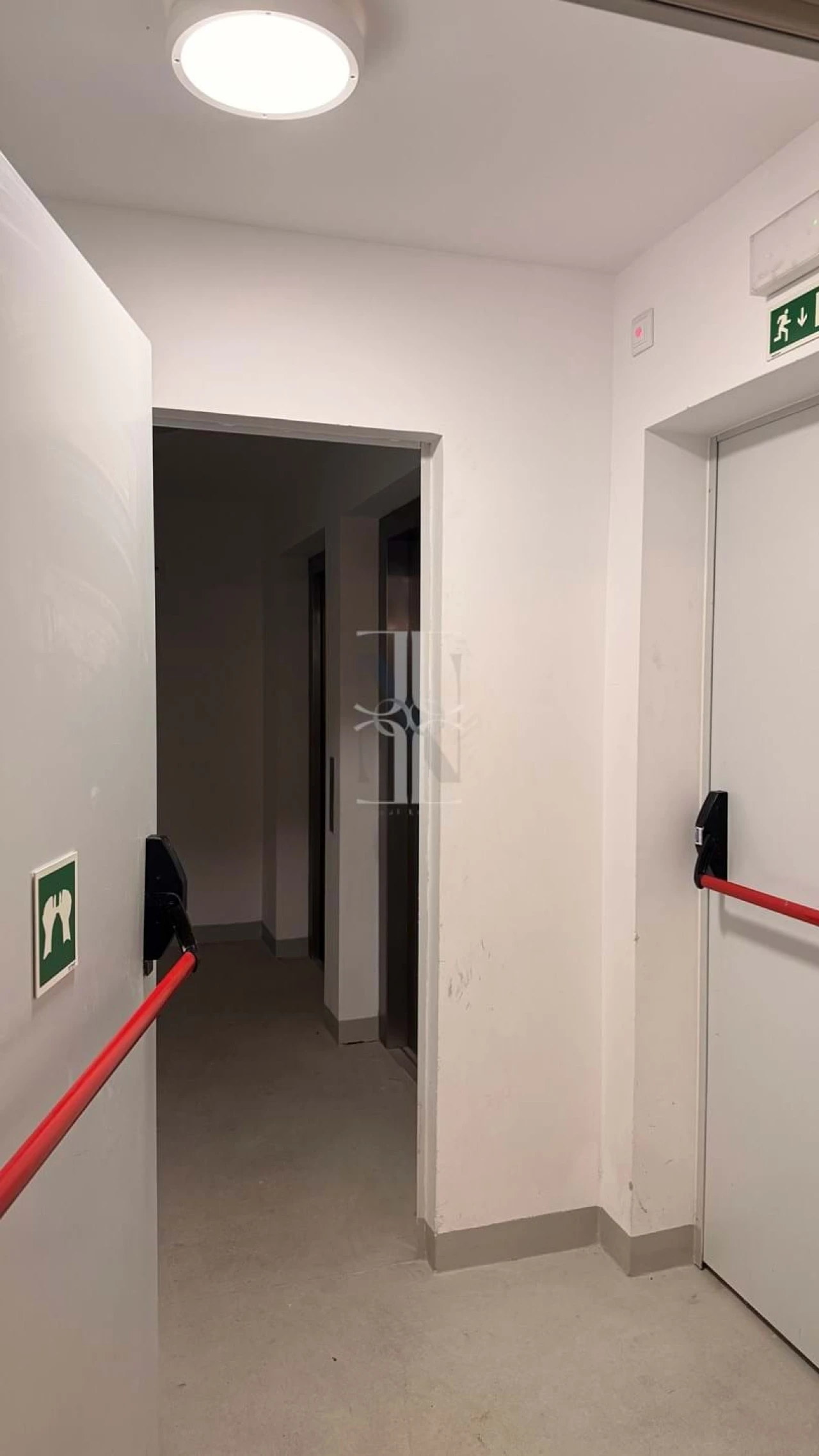 Negócio para Arrendamento em Santo António Foto 12