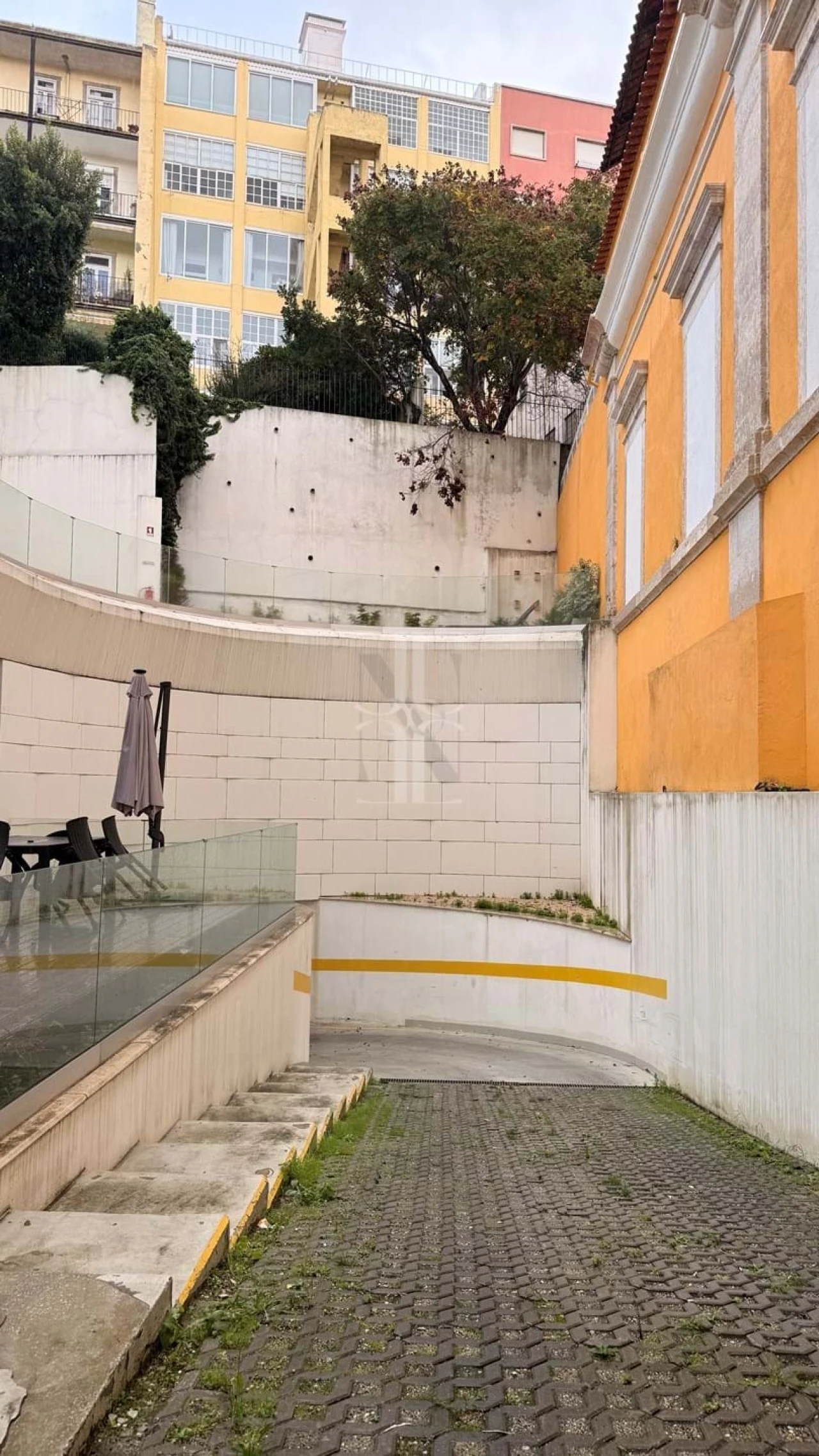 Negócio para Arrendamento em Santo António Foto 6