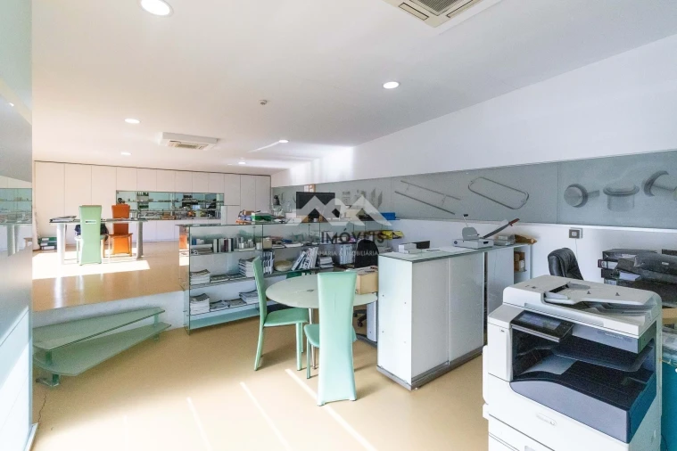 Armazém para Venda em Ermesinde Foto 5