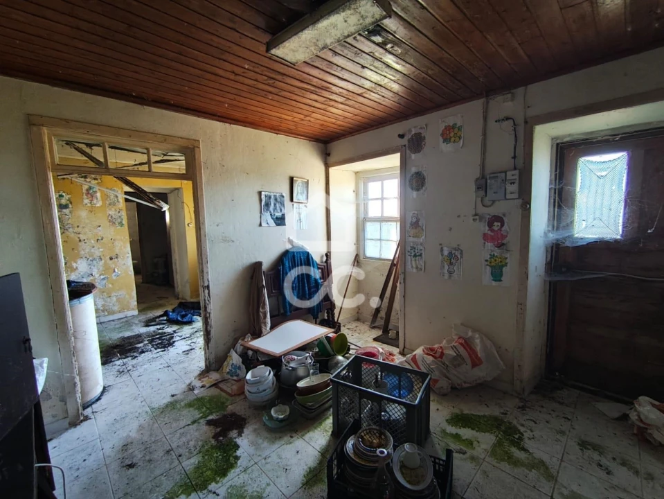 Moradia T2 para Venda em Santa Barbara Foto 9