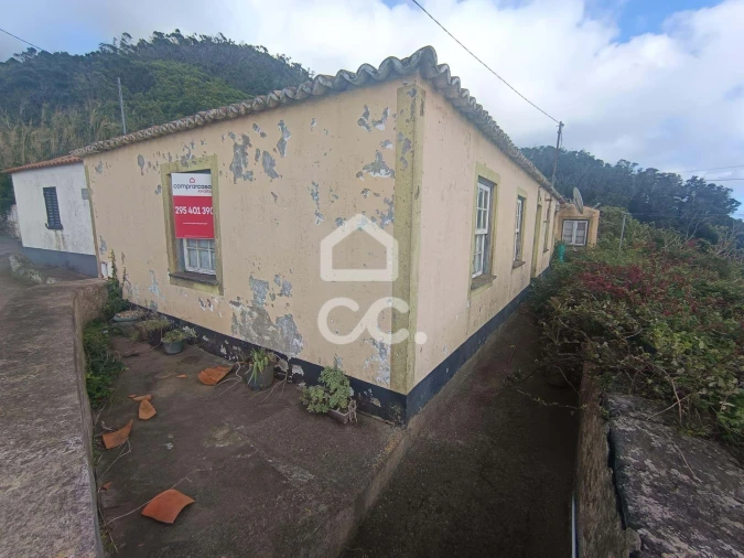 Moradia T2 para Venda em Santa Barbara Foto 3