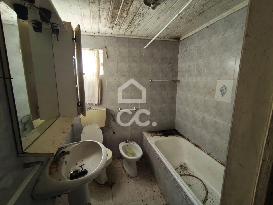 Moradia T2 para Venda em Santa Barbara Foto 10