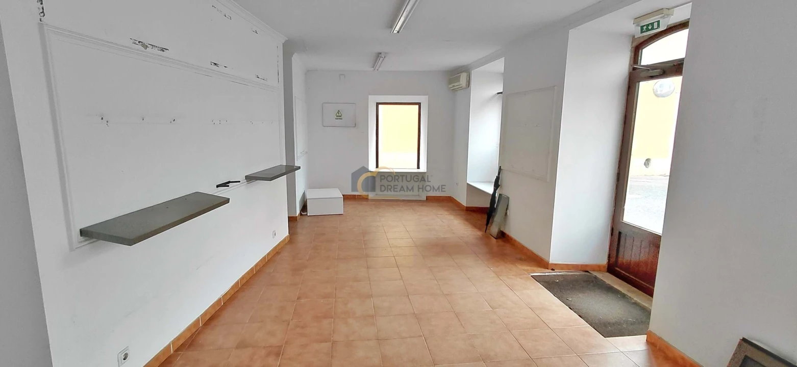 Prédio para Venda em São Bartolomeu de Messines Foto 5