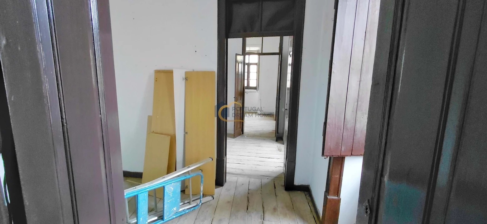 Prédio para Venda em São Bartolomeu de Messines Foto 14