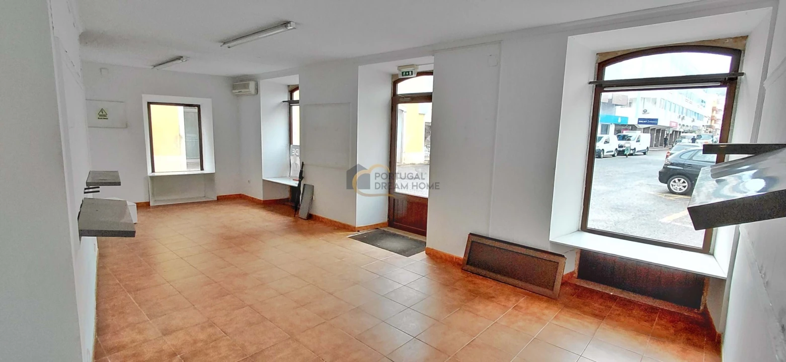 Prédio para Venda em São Bartolomeu de Messines Foto 6