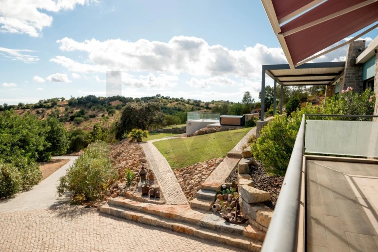 Moradia T4 para Venda em Cachopo Foto 25