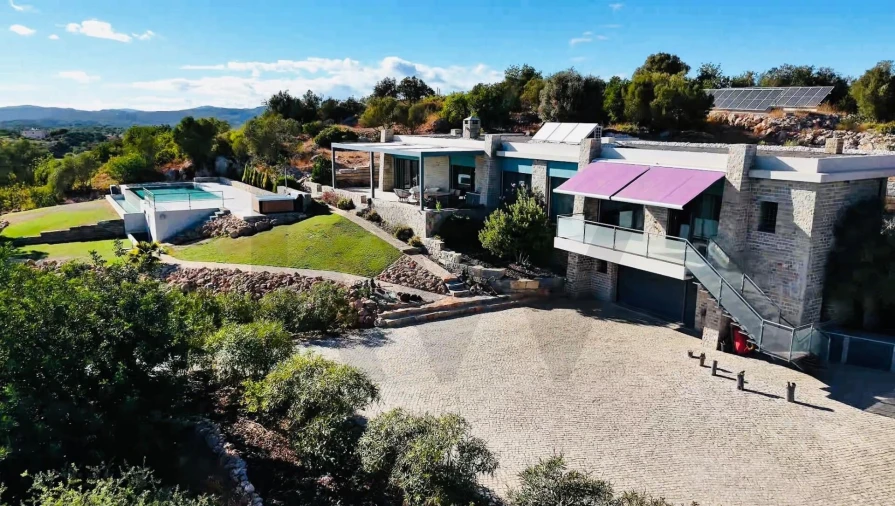 Moradia T4 para Venda em Cachopo Foto 5