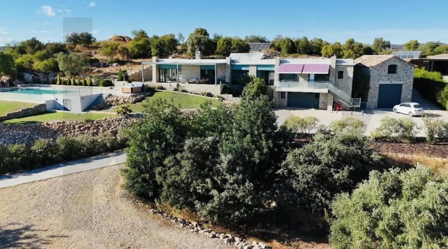 Moradia T4 para Venda em Cachopo Foto 7