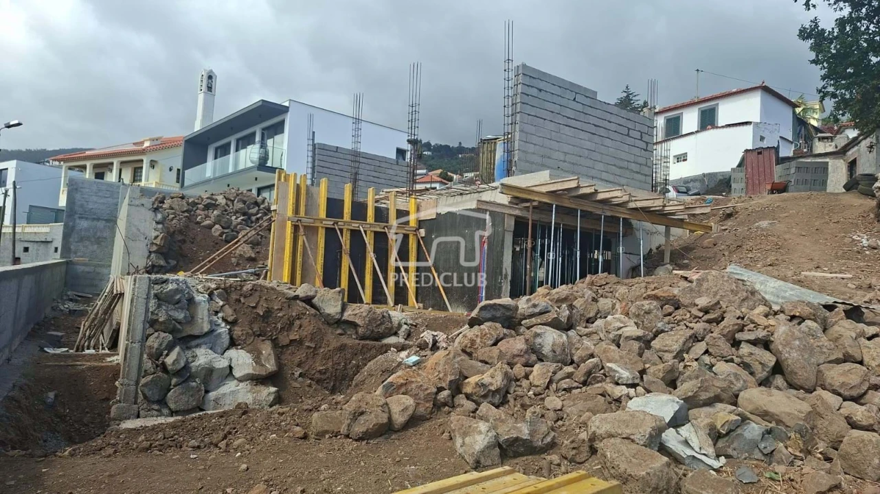 Moradia T3 para Venda em Monte Foto 8