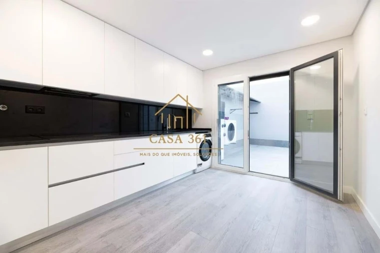 Apartamento T3 para Venda em Alverca do Ribatejo e Sobralinho Foto 3