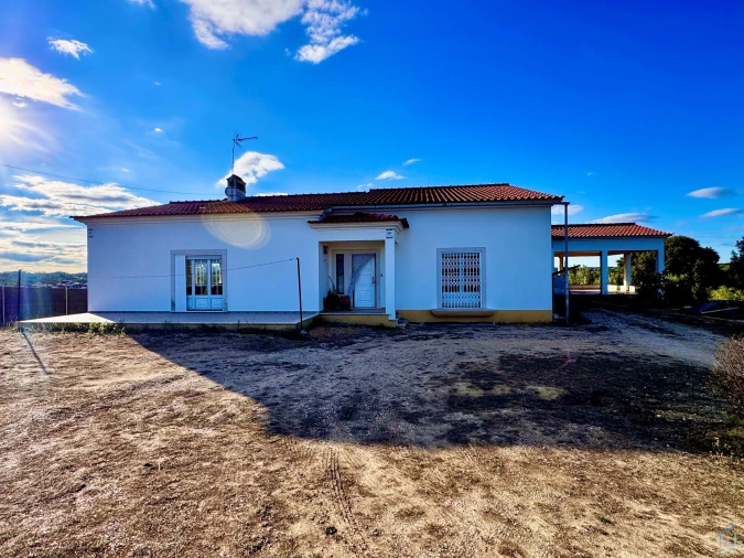 Moradia T3 para Venda em Paialvo Foto 2