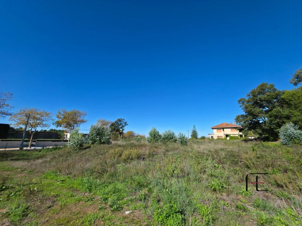 Terreno para Venda em Gulpilhares e Valadares Foto 4