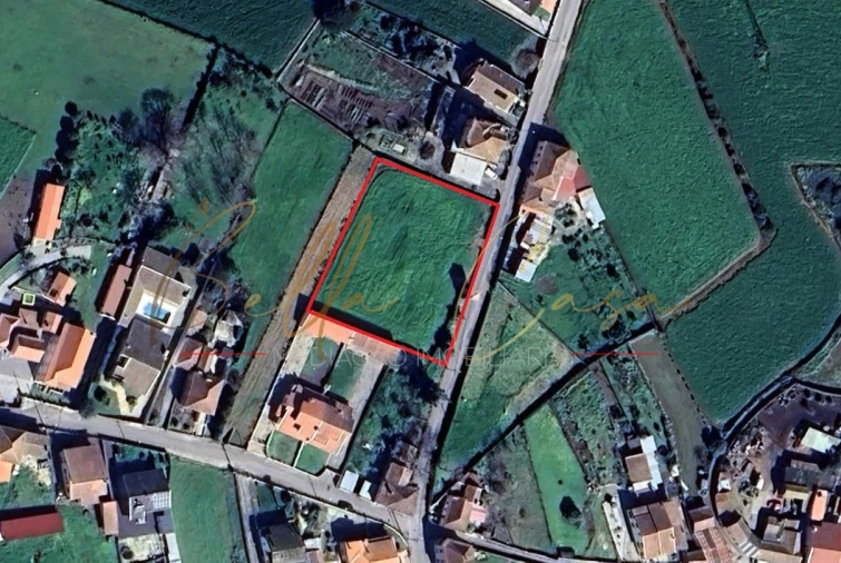 Terreno para Venda em Salreu Foto 5