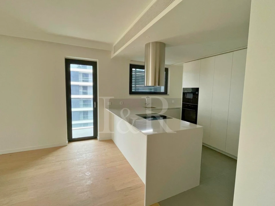 Apartamento T4 para Venda em Avenidas Novas Foto 4