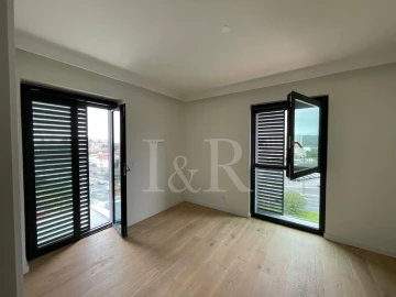 Apartamento T4 para Venda em Avenidas Novas