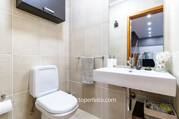 Apartamento T3 para Venda em Canelas Foto 11