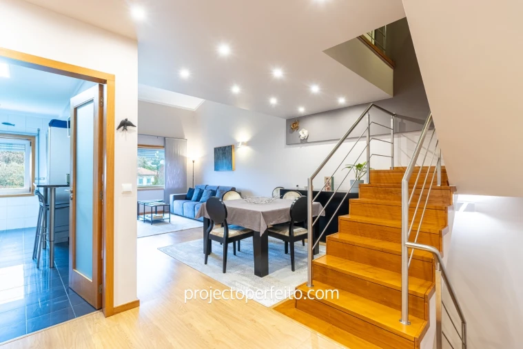 Apartamento T3 para Venda em Canelas Foto 1