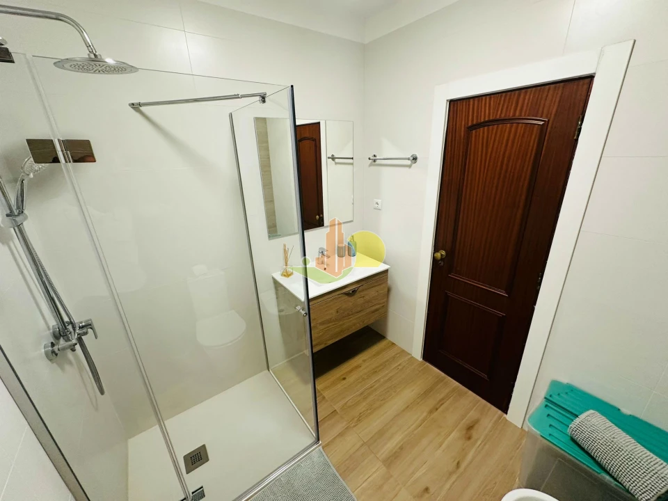 Apartamento T1 para Venda em Buarcos Foto 13