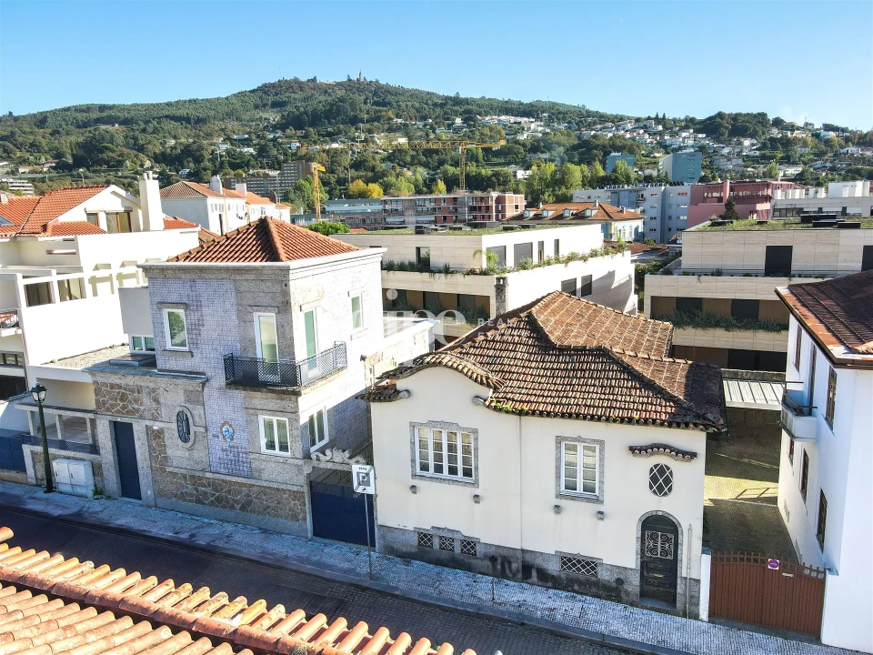 Moradia T3 para Venda em Oliveira, São Paio e São Sebastião Foto 1