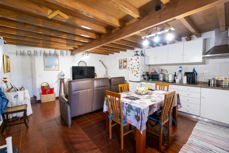 Moradia T2 para Venda em Freixial e Juncal do Campo Foto 6