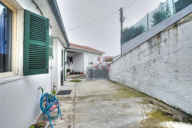 Moradia T2 para Venda em Caldas de Vizela (São Miguel e São João) Foto 2