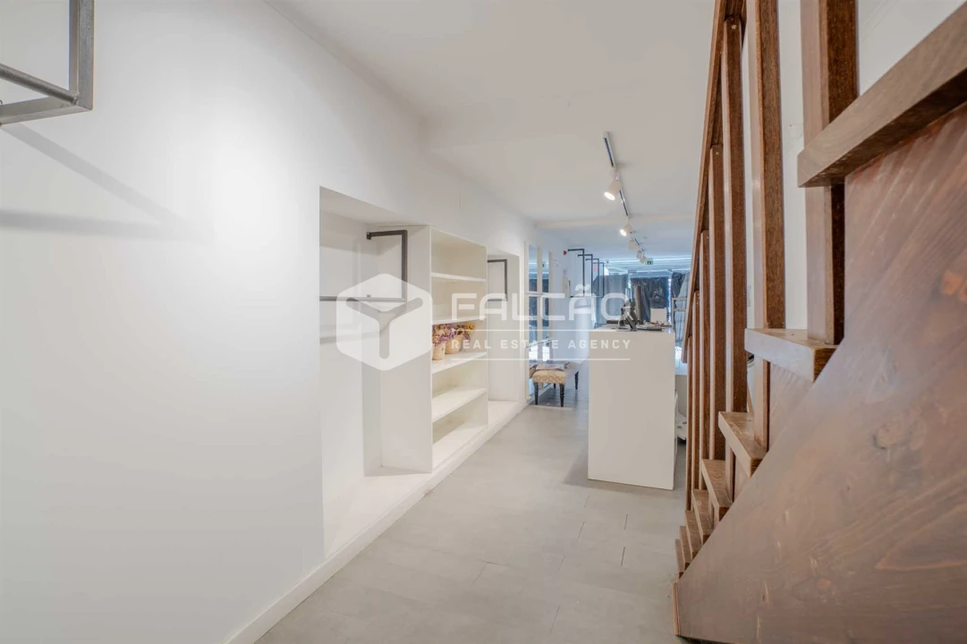 Prédio para Venda em Marvila, Ribeira Santarém, São Salvador, São Nicolau Foto 11